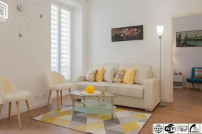 #28 1 BDR Flat AC Balcony Hper Central 10mins to Beach & old town